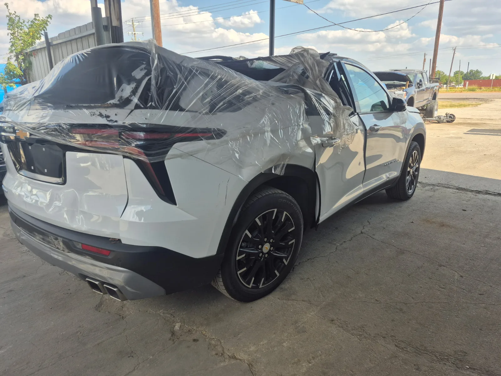 2025 CHEVROLET Traverse donor car — photo 1 photo 6