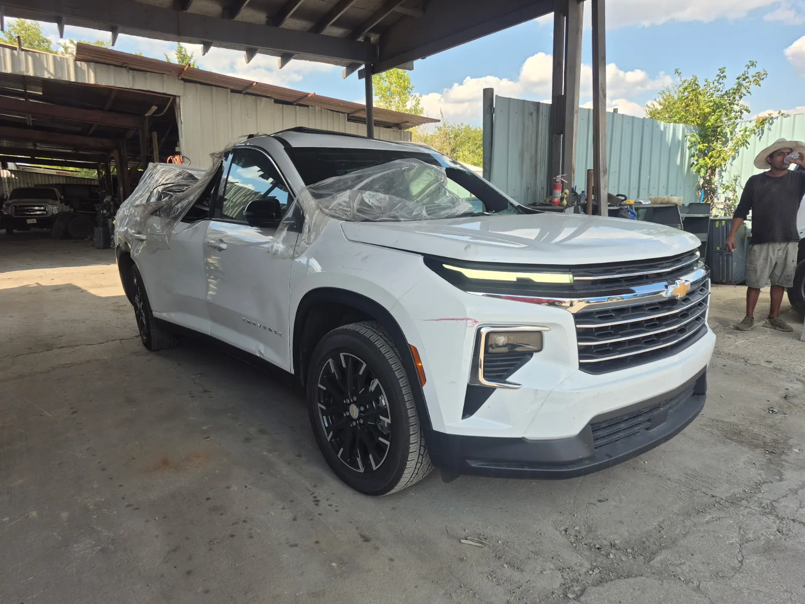 2025 CHEVROLET Traverse donor car — photo 1 photo 5